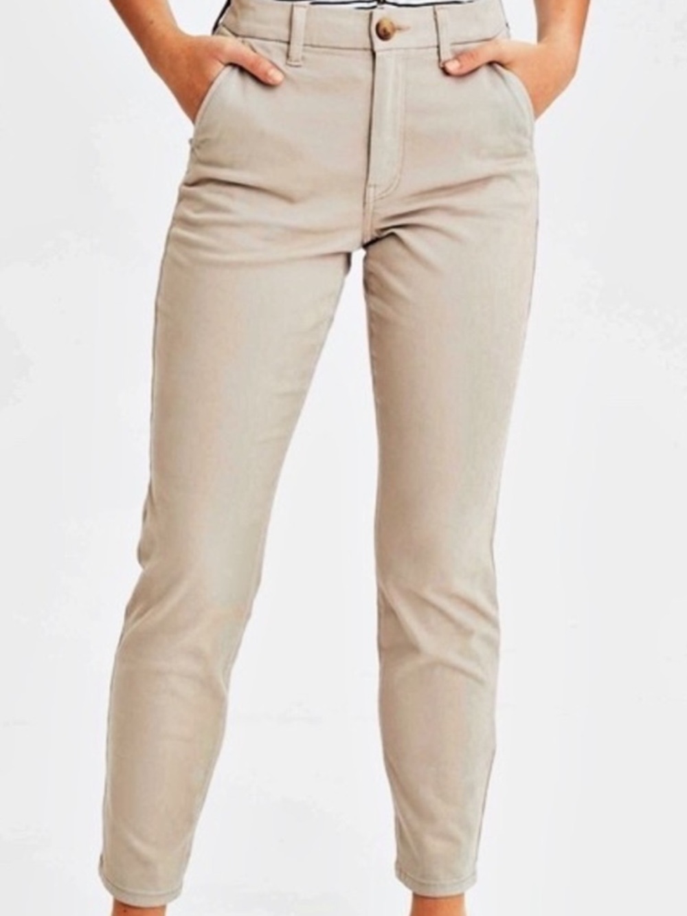 American Eagle Hi- Rise Skinny Khaki Chinos Womens Size 6 X-Short